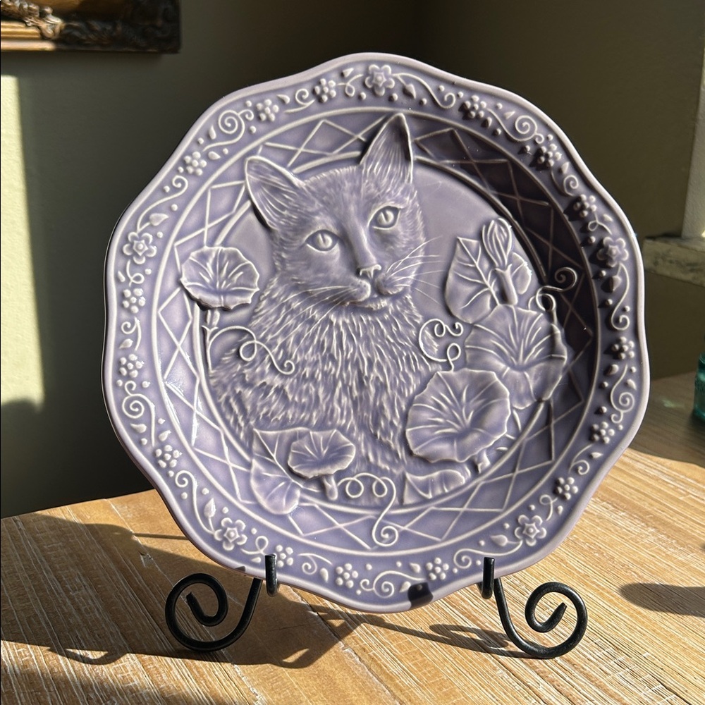 SALE Portugal The Meow Collection Patricia BA Shea Purple Majolica Cat Plates - Picture 11 of 16